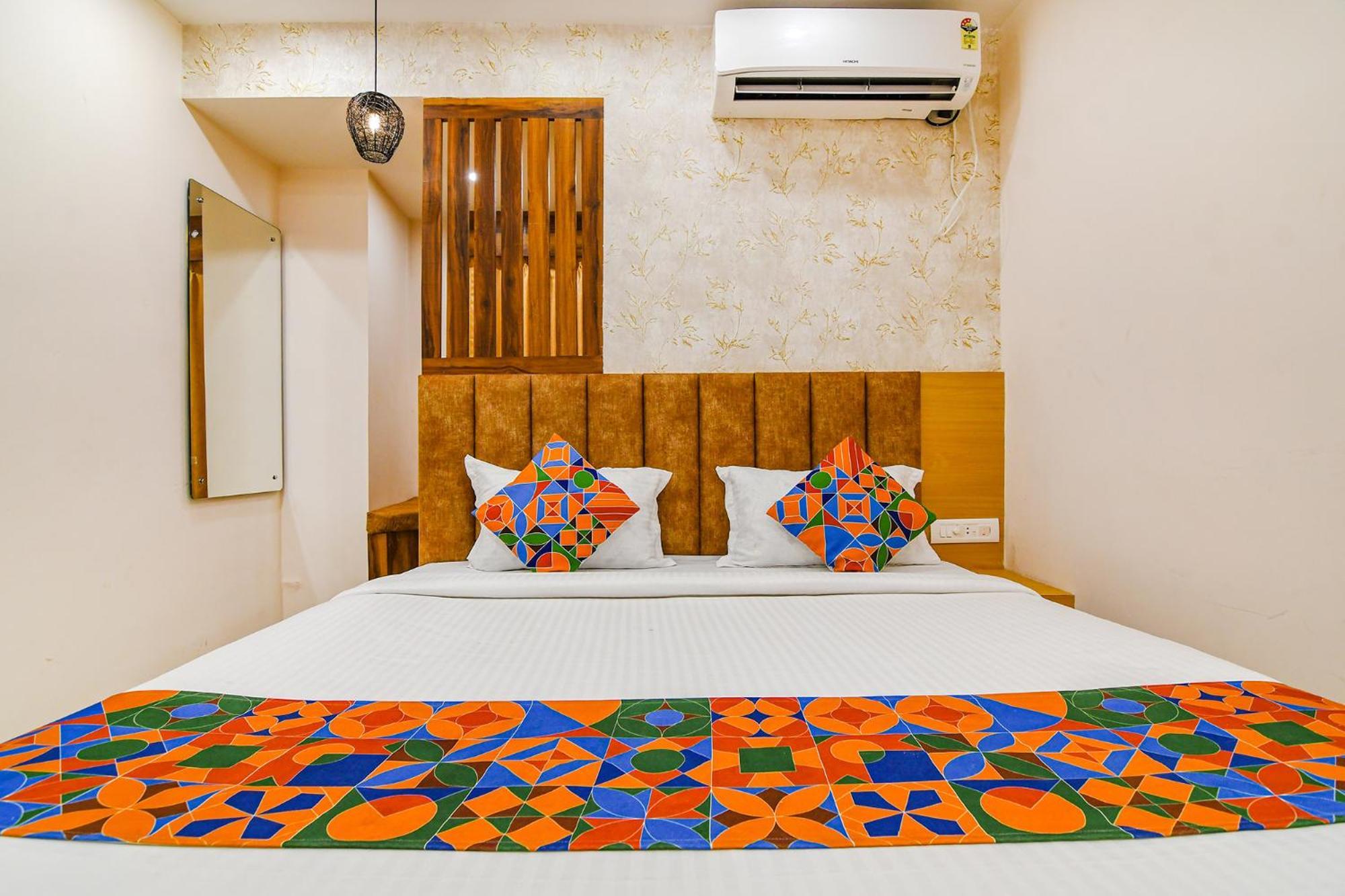 Fabhotel Sonali Golden Palace - Nr Bhubaneswar Railway Station מראה חיצוני תמונה