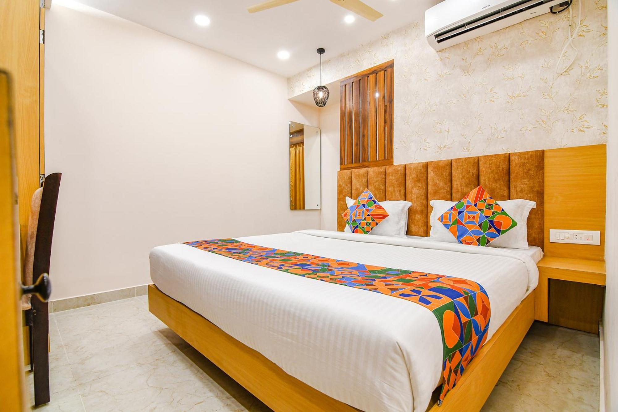 Fabhotel Sonali Golden Palace - Nr Bhubaneswar Railway Station מראה חיצוני תמונה